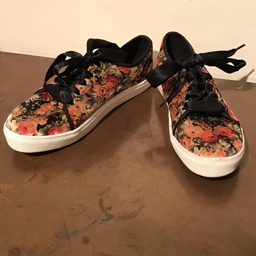 Chinese Laundry velvet lace up shoes size 9.5 new - Picture 4 of 8